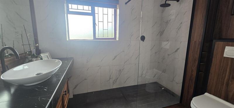 4 Bedroom Property for Sale in Outeniqua Strand Western Cape